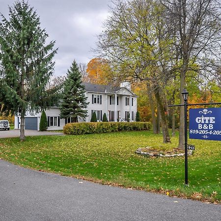La Villa Rivermead Гатино Экстерьер фото