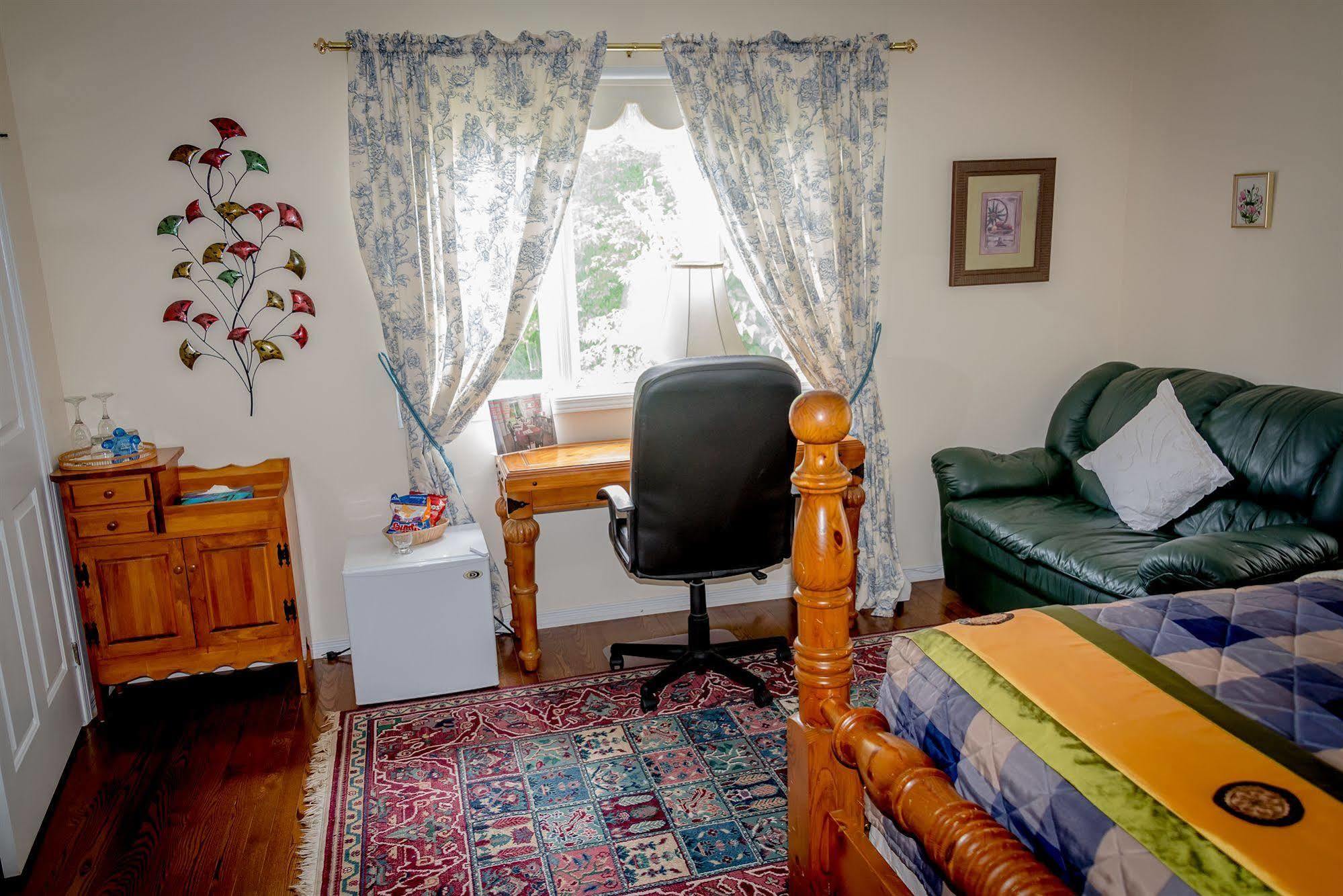 La Villa Rivermead Гатино Экстерьер фото