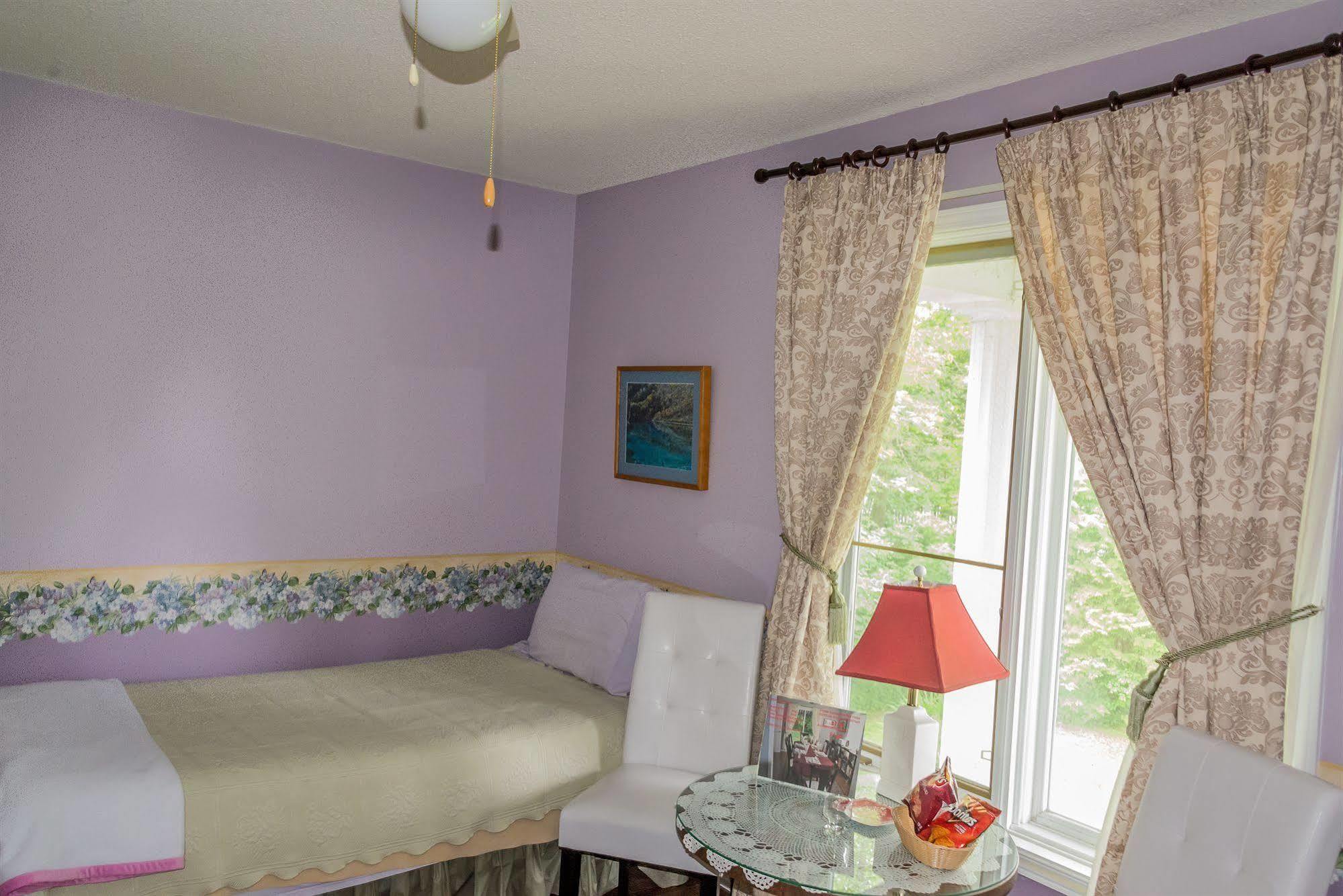 La Villa Rivermead Гатино Экстерьер фото